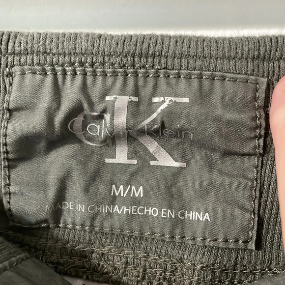 Calvin Klein Women’s Hiking Drawstring Capris Pants Dark Gray Size Medium - Picture 2 of 10